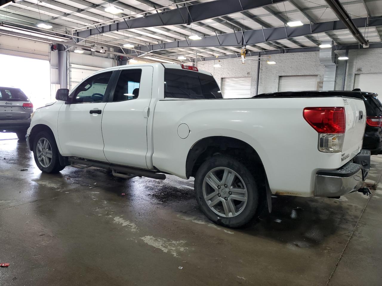 TOYOTA TUNDRA DOUBLE CAB SR5