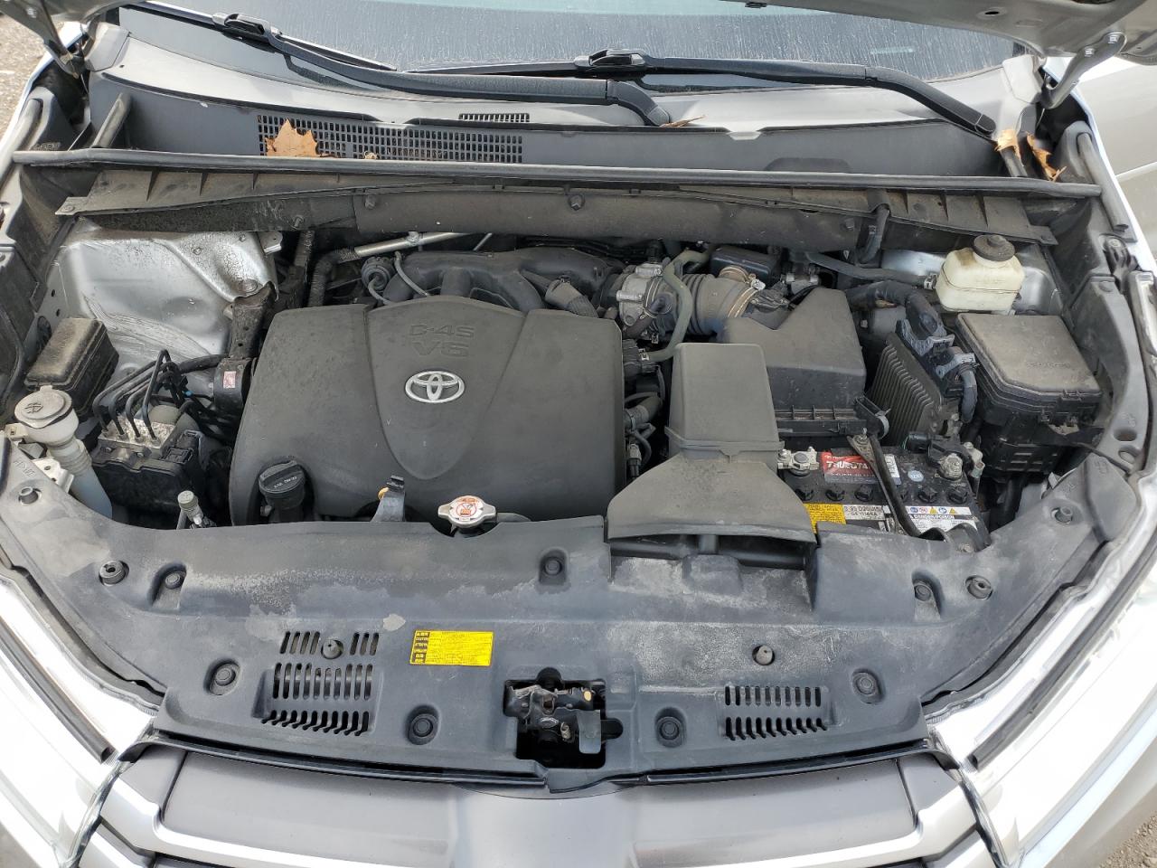 TOYOTA HIGHLANDER LE