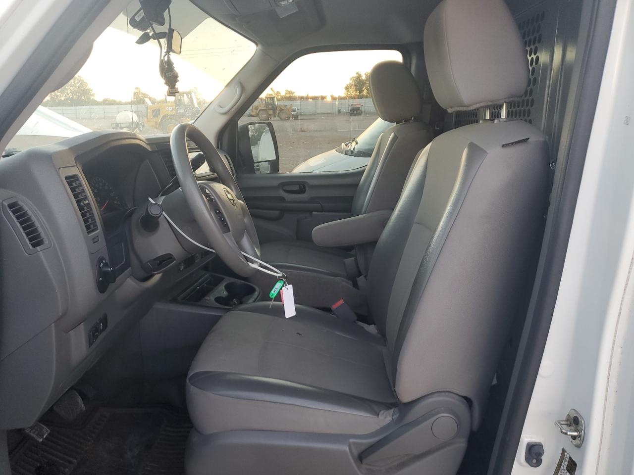 NISSAN NV1500 1500 S