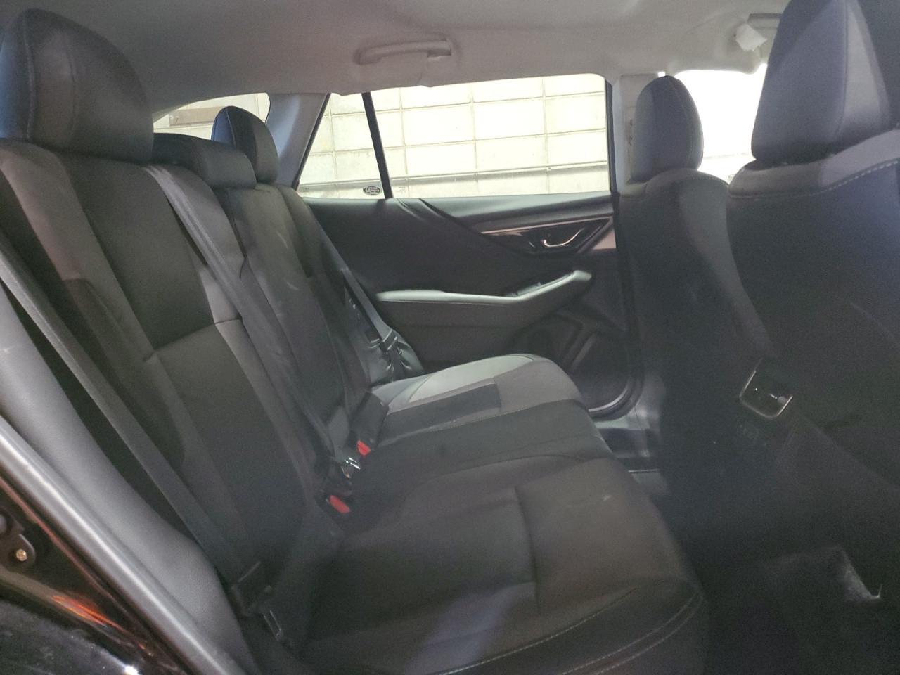 SUBARU OUTBACK ONYX EDITION XT