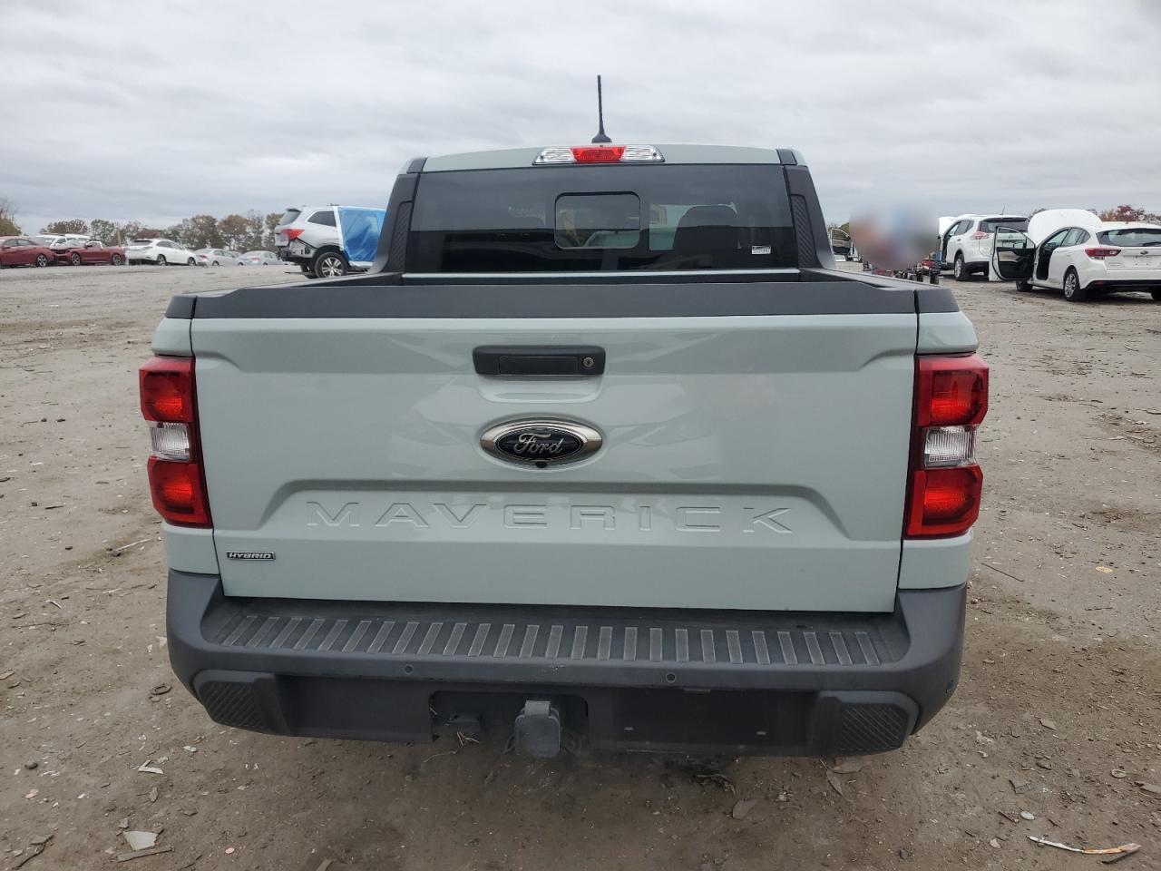 FORD MAVERICK LARIAT