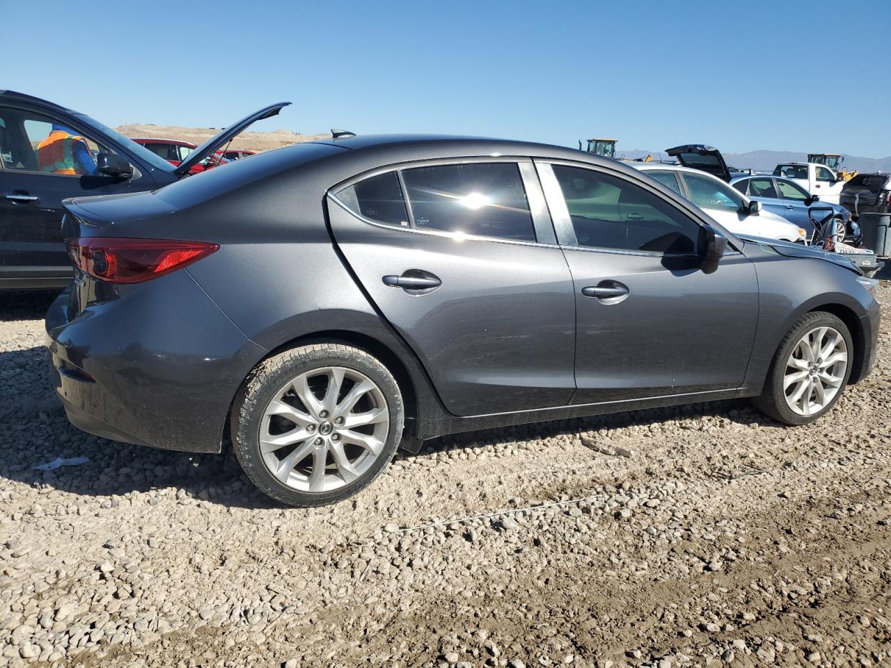 MAZDA 3 GRAND TOURING