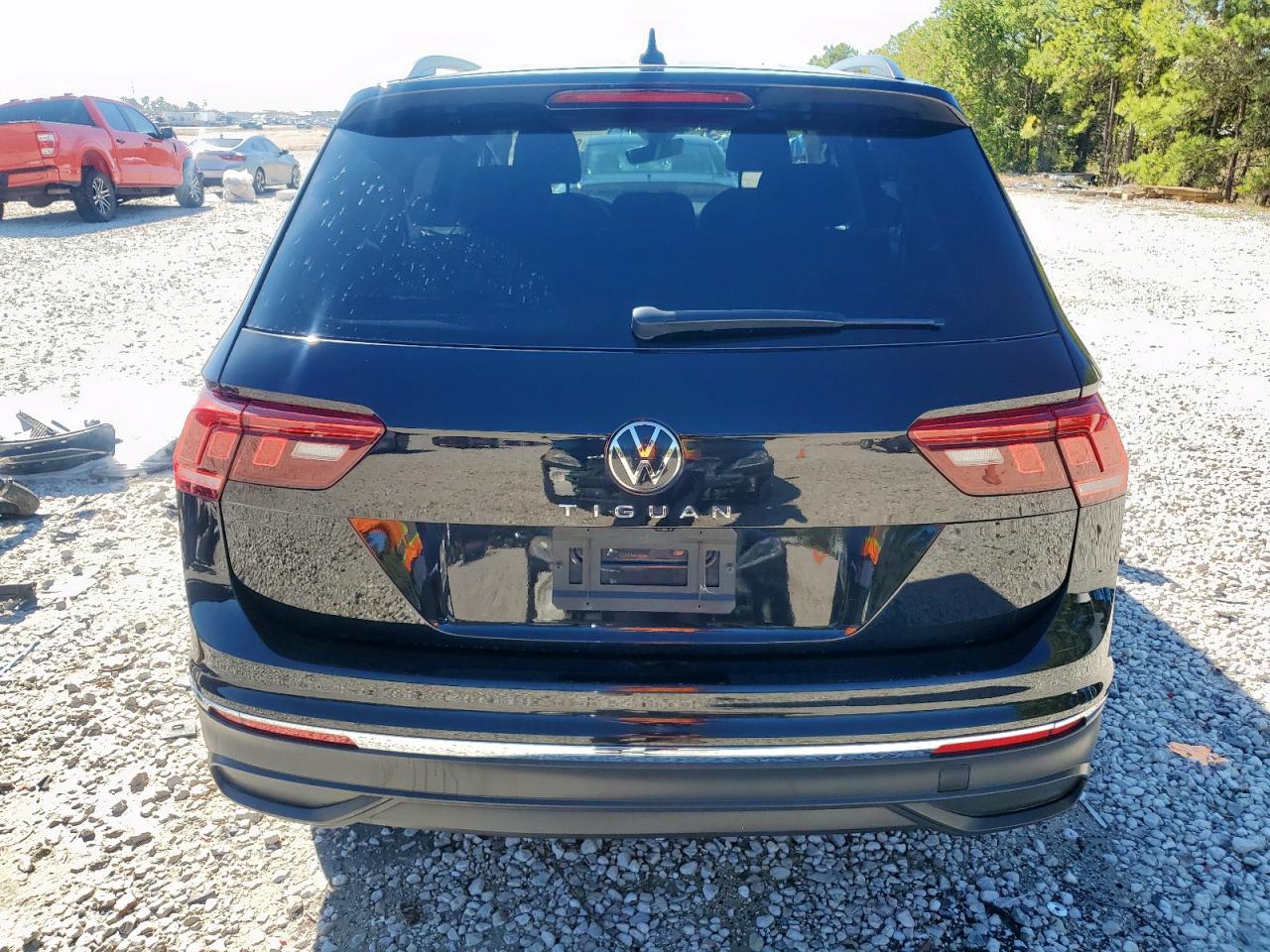 VOLKSWAGEN TIGUAN S