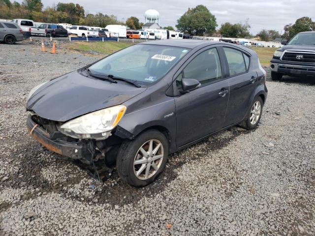 2013 TOYOTA PRIUS C - JTDKDTB37D1052747