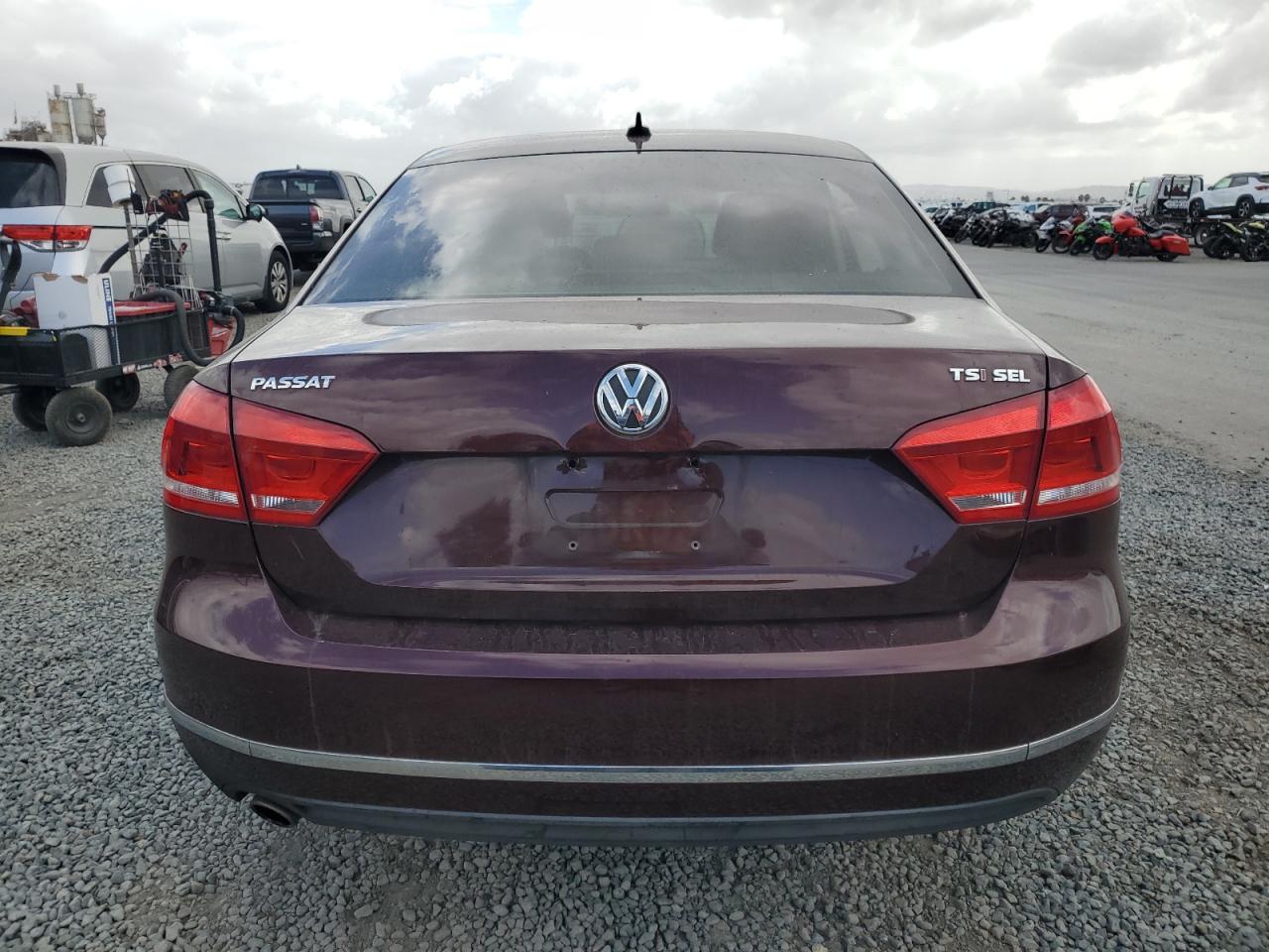 VOLKSWAGEN PASSAT SEL