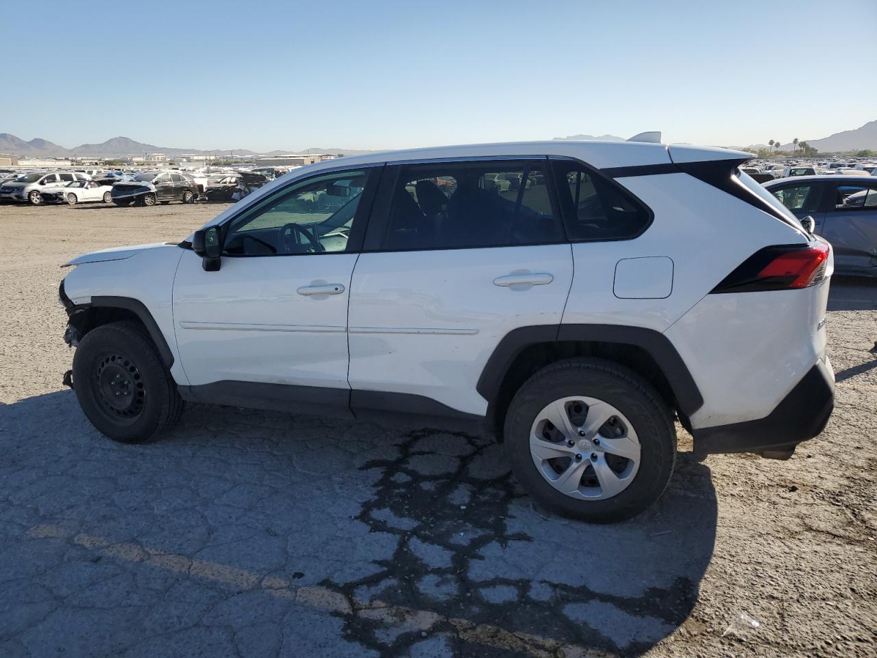 TOYOTA RAV4 LE