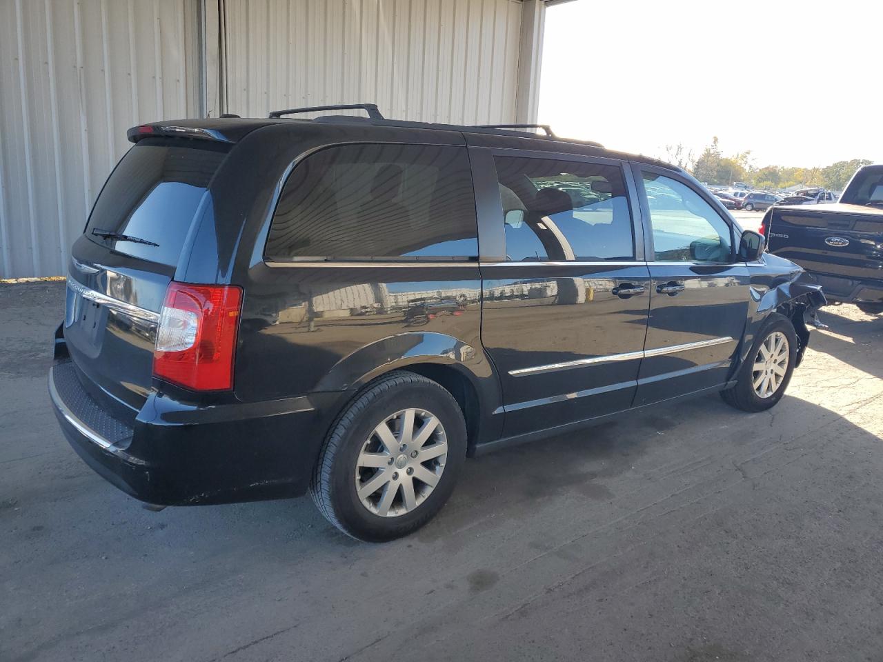 CHRYSLER TOWN & COUNTRY TOURING