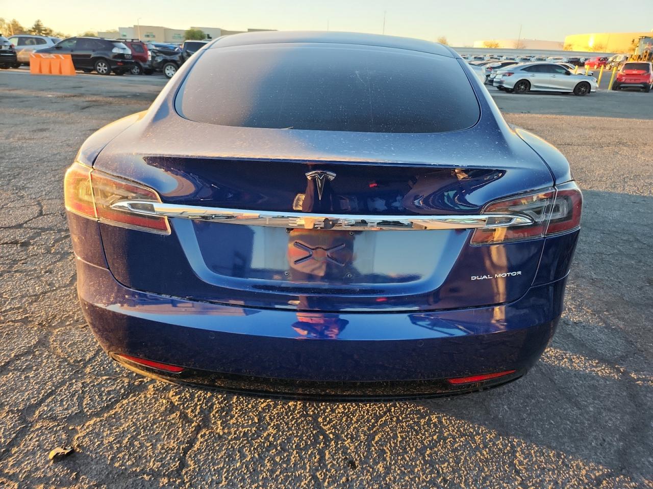 TESLA MODEL S
