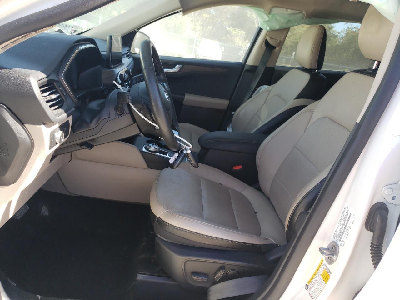 FORD ESCAPE TITANIUM