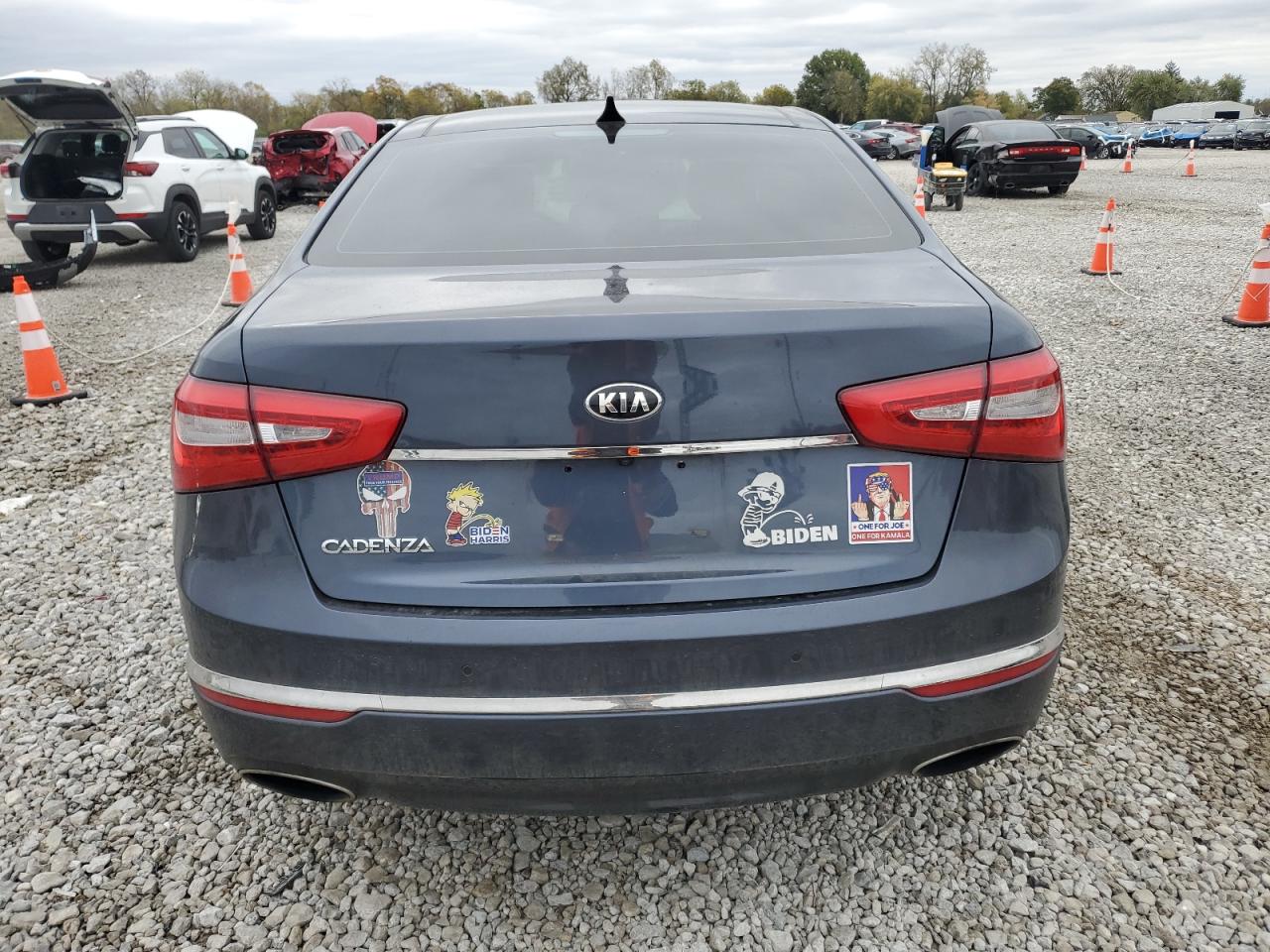KIA CADENZA PREMIUM