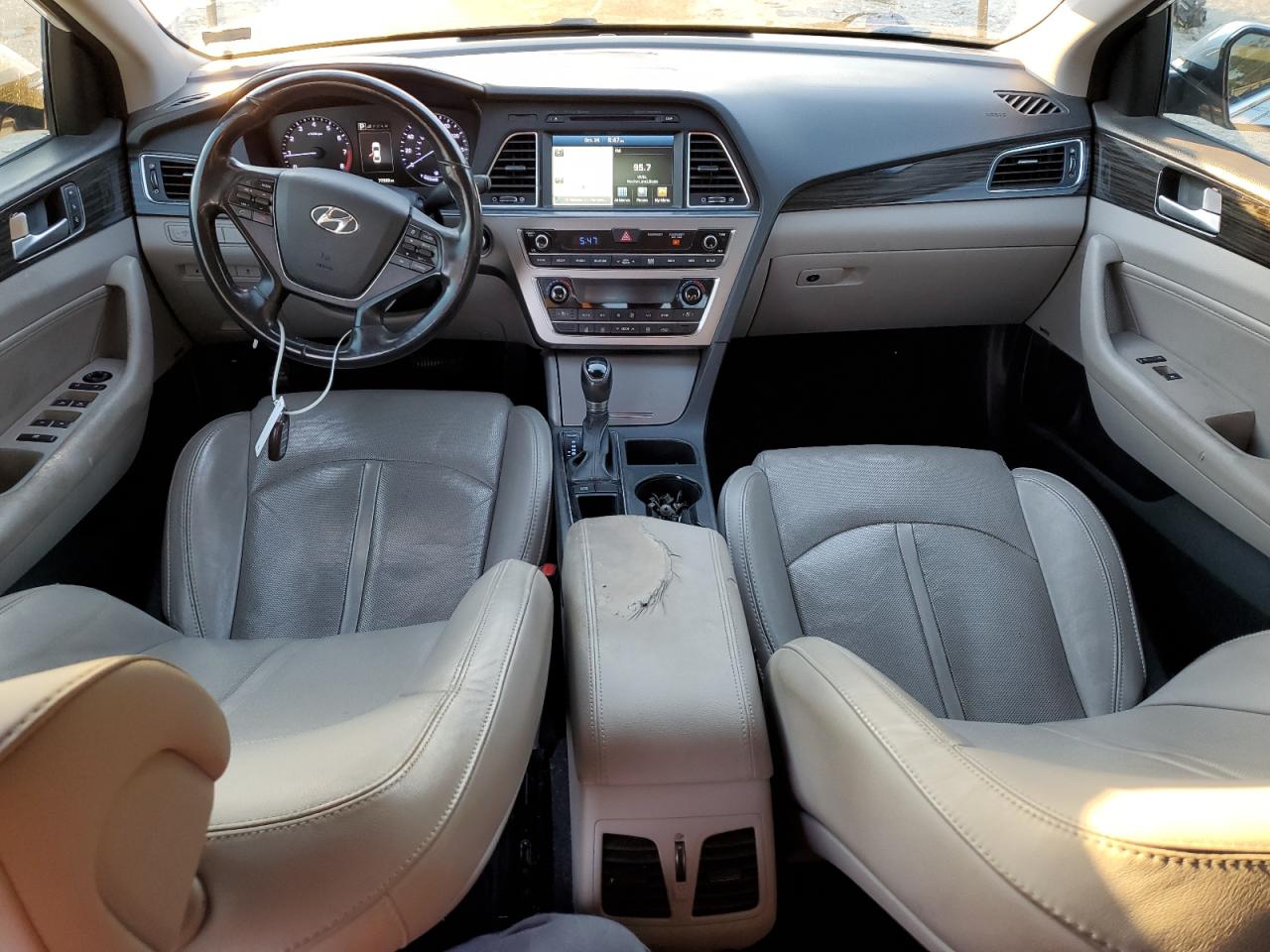 HYUNDAI SONATA SPORT