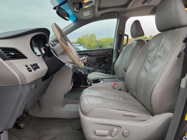 2012 TOYOTA SIENNA XLE #3285014936