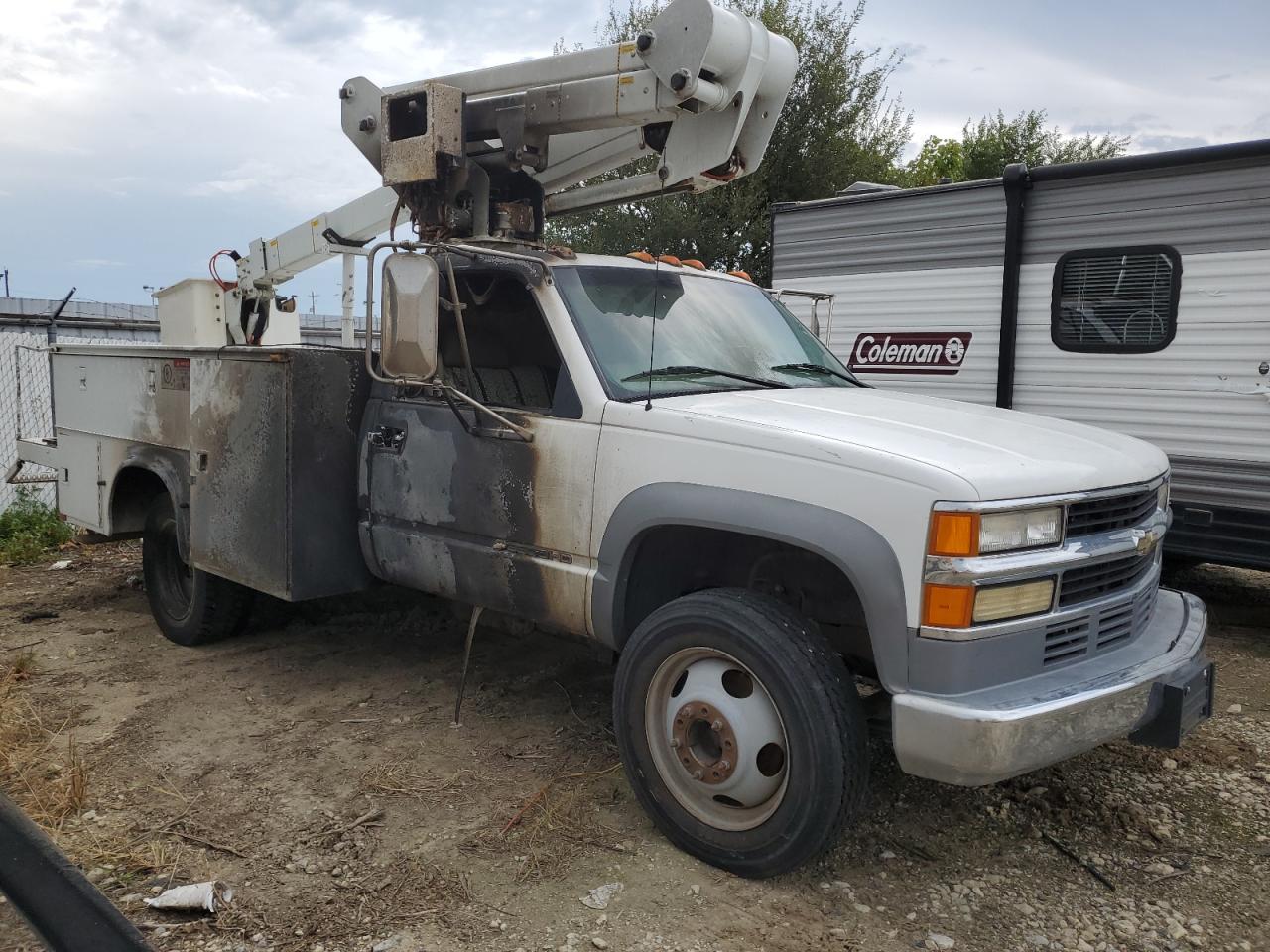 Lot #3278744626 1999 CHEVROLET GMT-400 C3