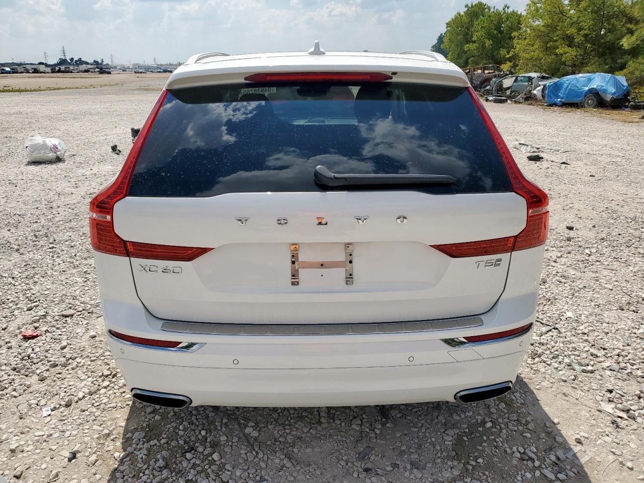 VOLVO XC60 T5 INSCRIPTION