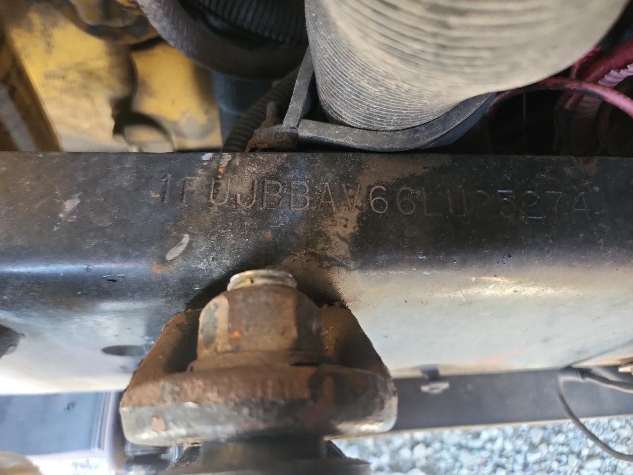 Lot #3279742950 2006 FREIGHTLINER CONVENTION