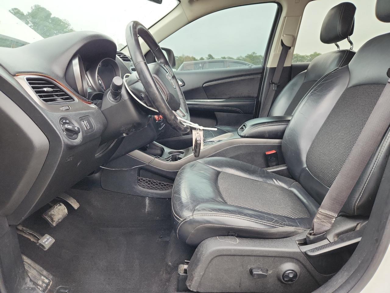 DODGE JOURNEY CROSSROAD