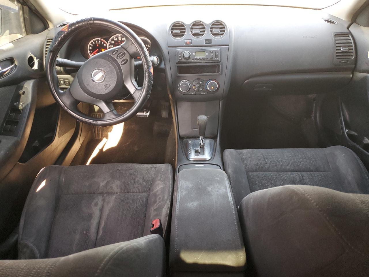 NISSAN ALTIMA BASE
