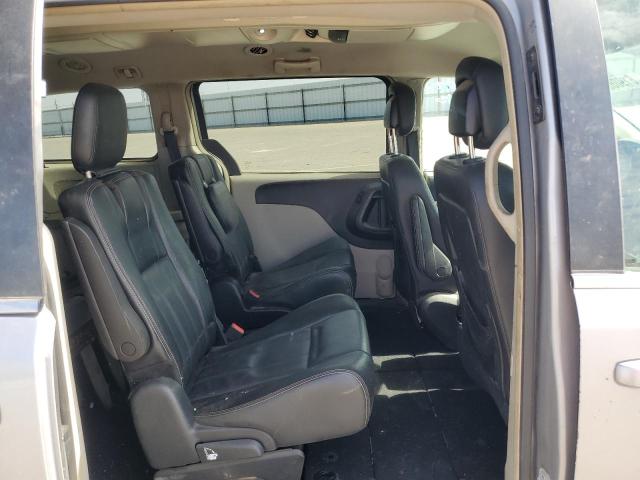 2015 CHRYSLER TOWN & COU - 2C4RC1BG5FR561212