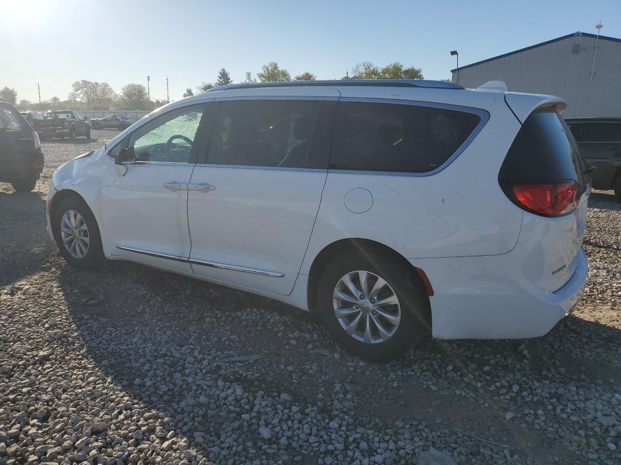 CHRYSLER PACIFICA TOURING L