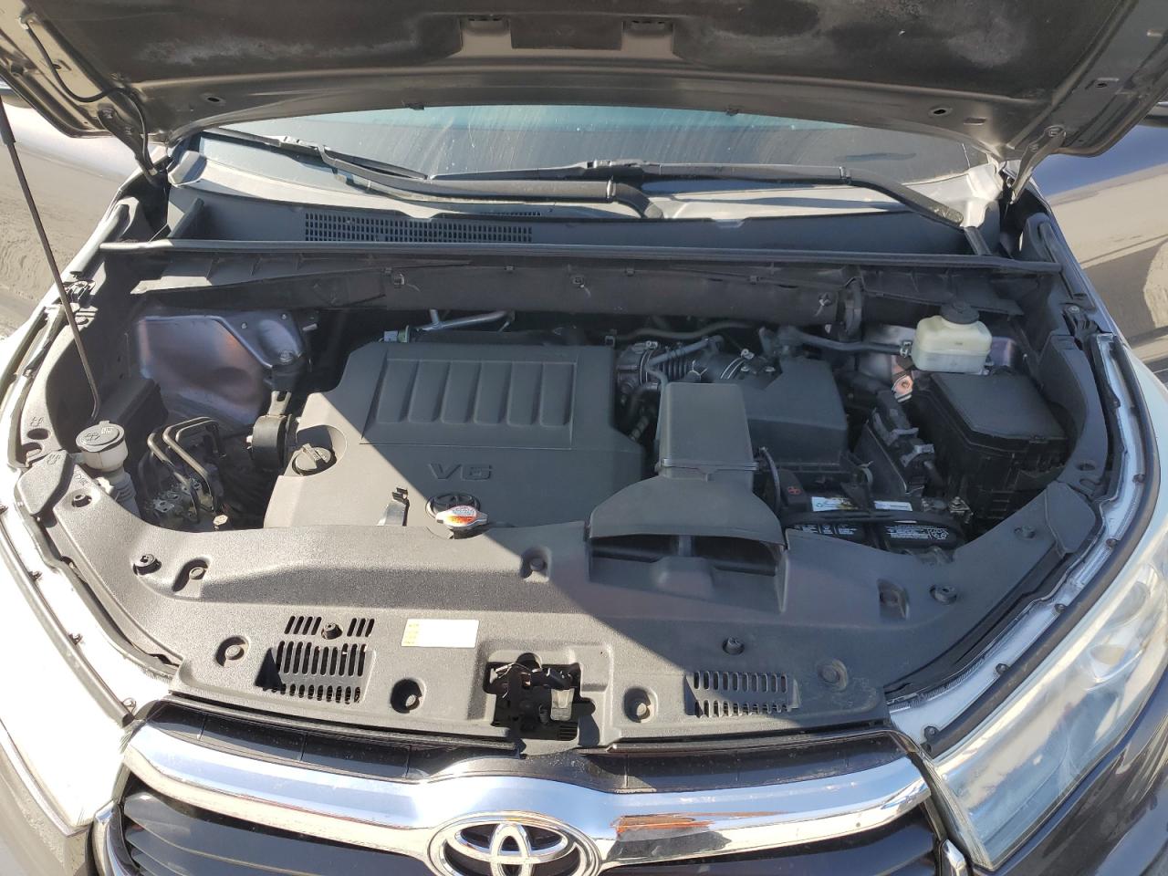 TOYOTA HIGHLANDER XLE