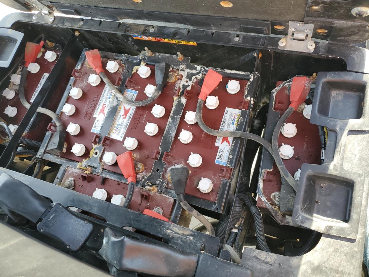 Lot #3260800475 2020 TRACKER EV IS CAMO