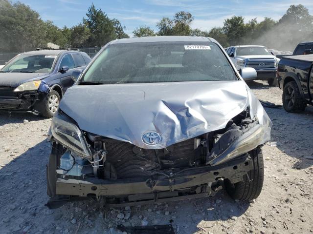 2017 TOYOTA SIENNA SE 5TDXZ3DC8HS795298