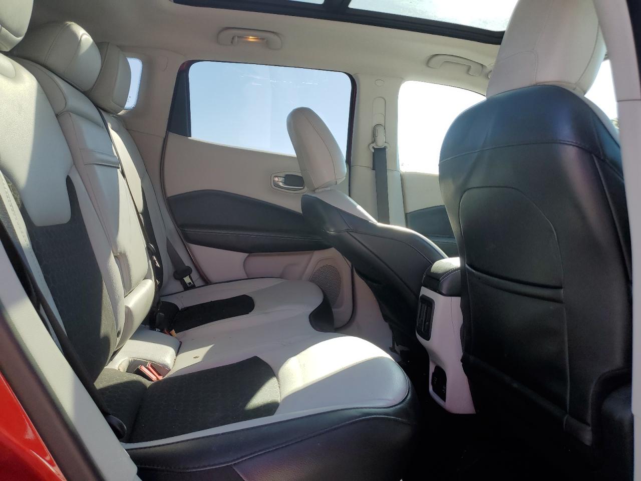 JEEP COMPASS LATITUDE