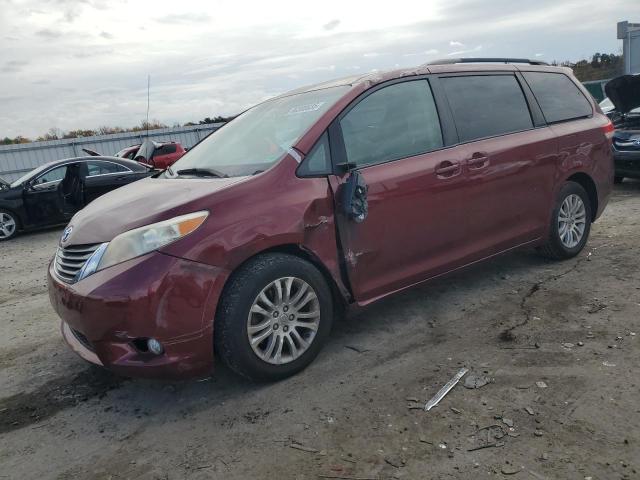 2012 TOYOTA SIENNA XLE - 5TDYK3DC6CS277322