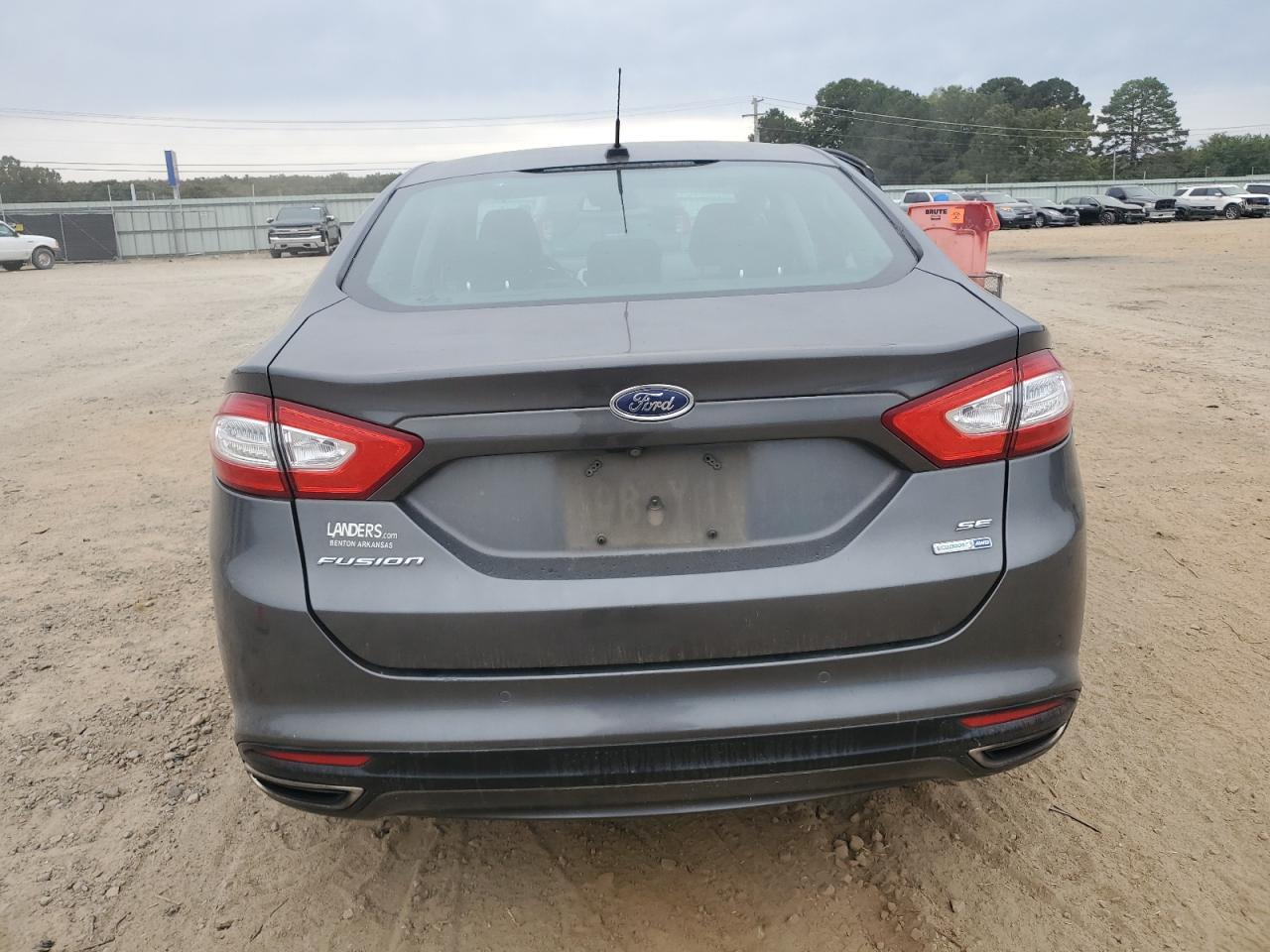 FORD FUSION SE