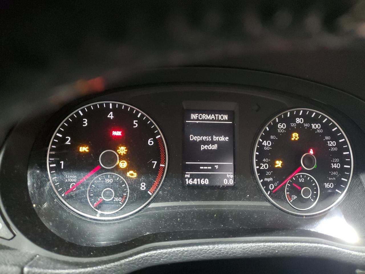 VOLKSWAGEN PASSAT SE