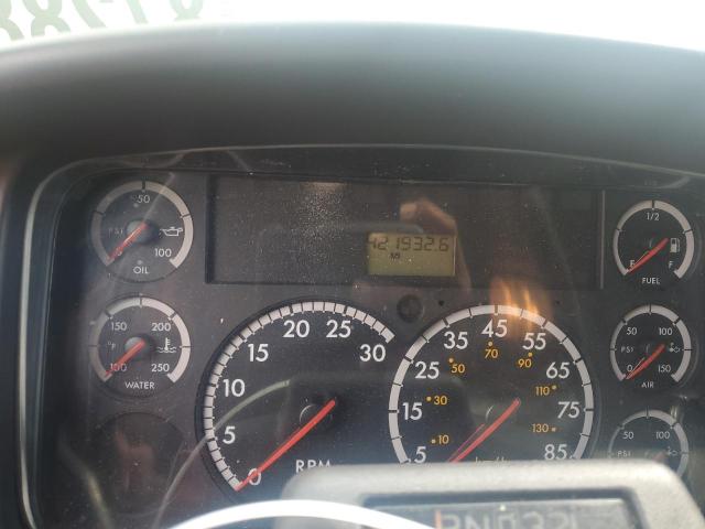 2009 FREIGHTLINER M2 #3301688636