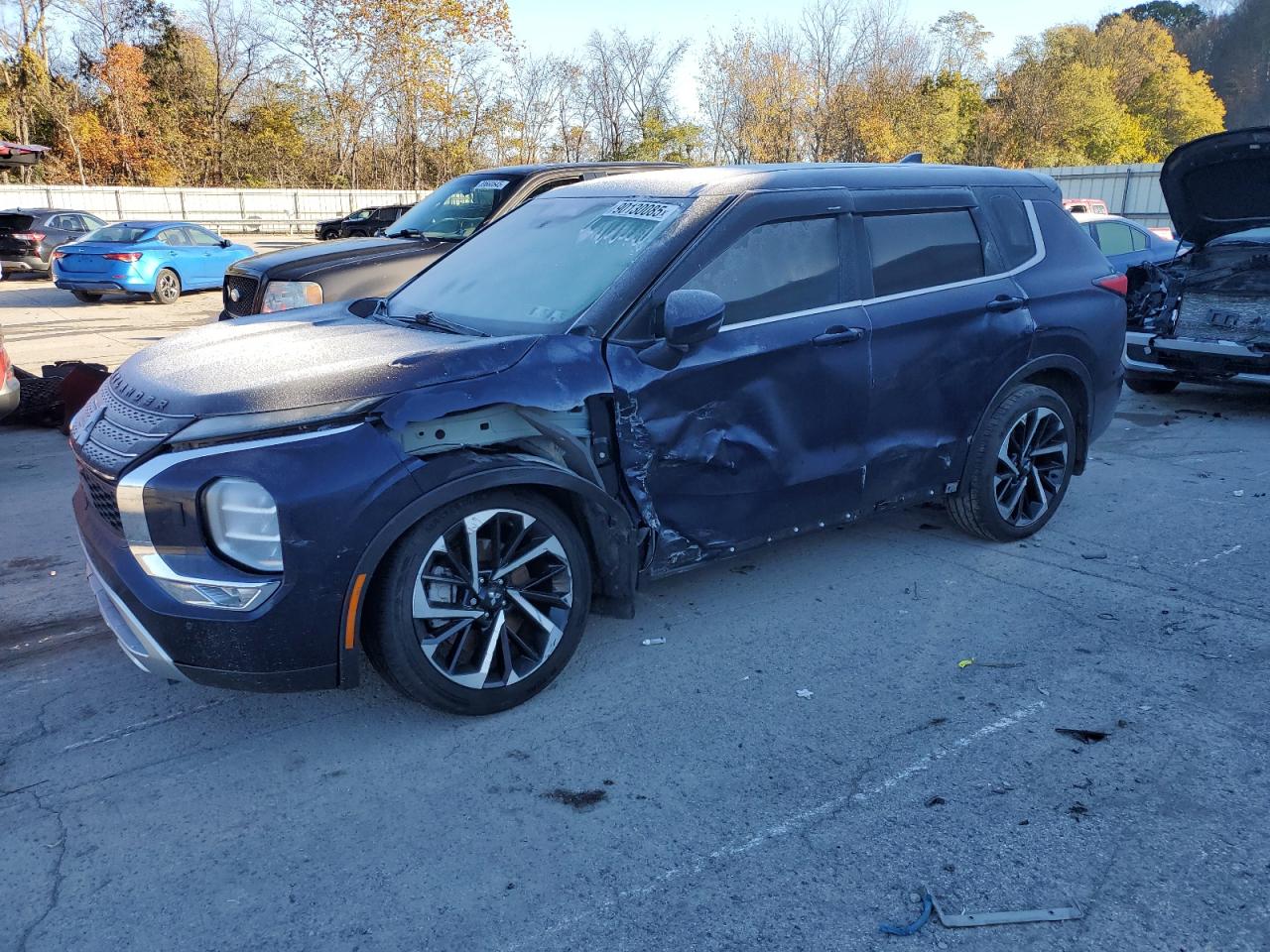 MITSUBISHI OUTLANDER SE