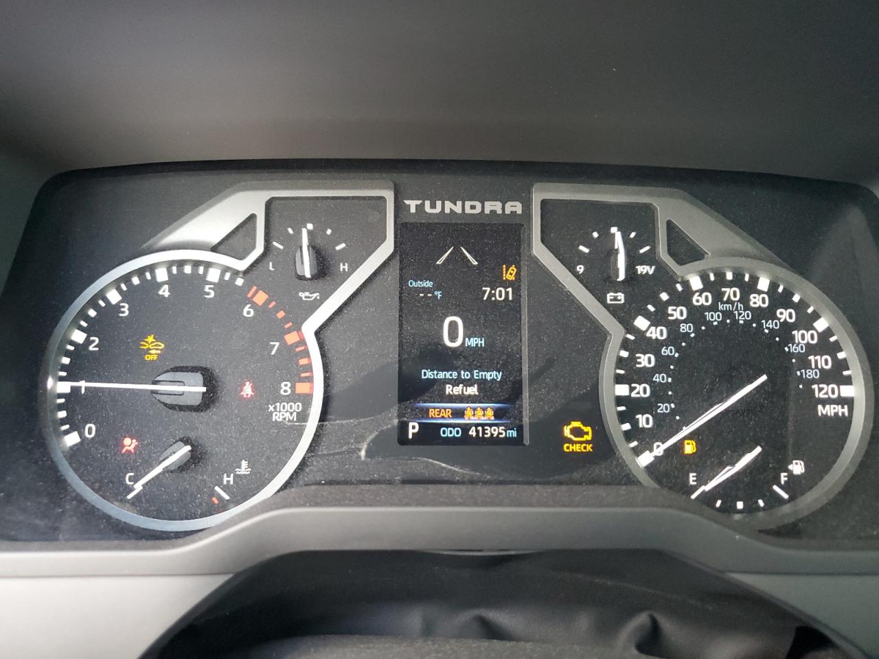 TOYOTA TUNDRA CREWMAX SR