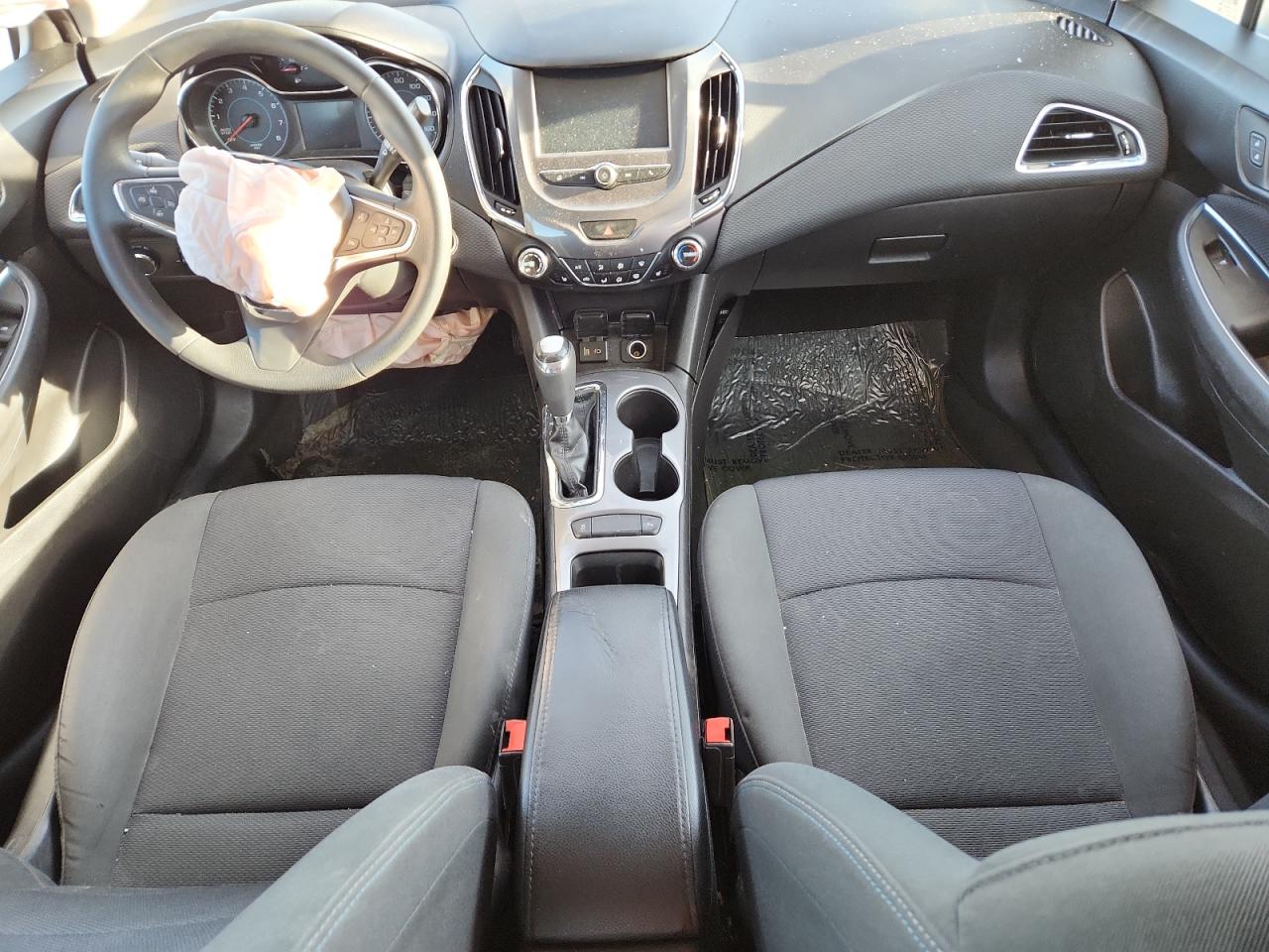 Lot #3302747001 2017 CHEVROLET CRUZE LT