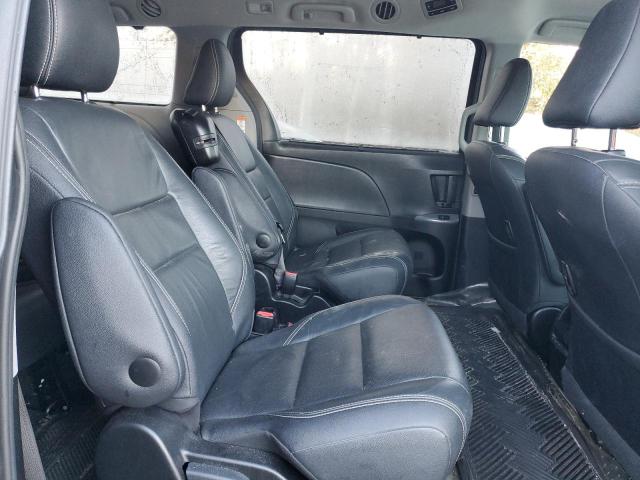 2017 TOYOTA SIENNA SE 5TDXZ3DCXHS872530