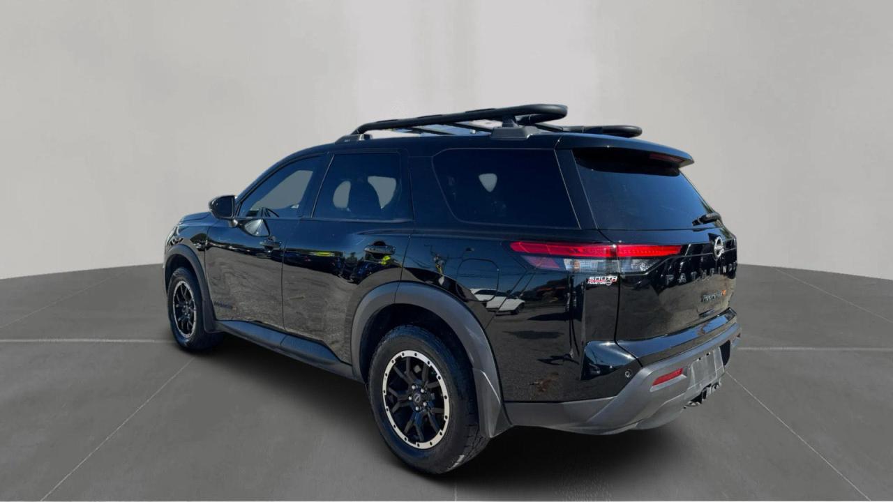 NISSAN PATHFINDER SV