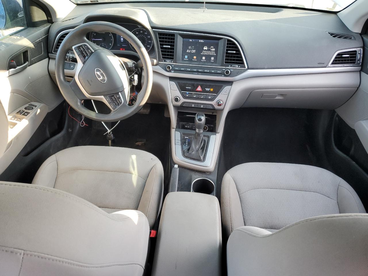 HYUNDAI ELANTRA SEL