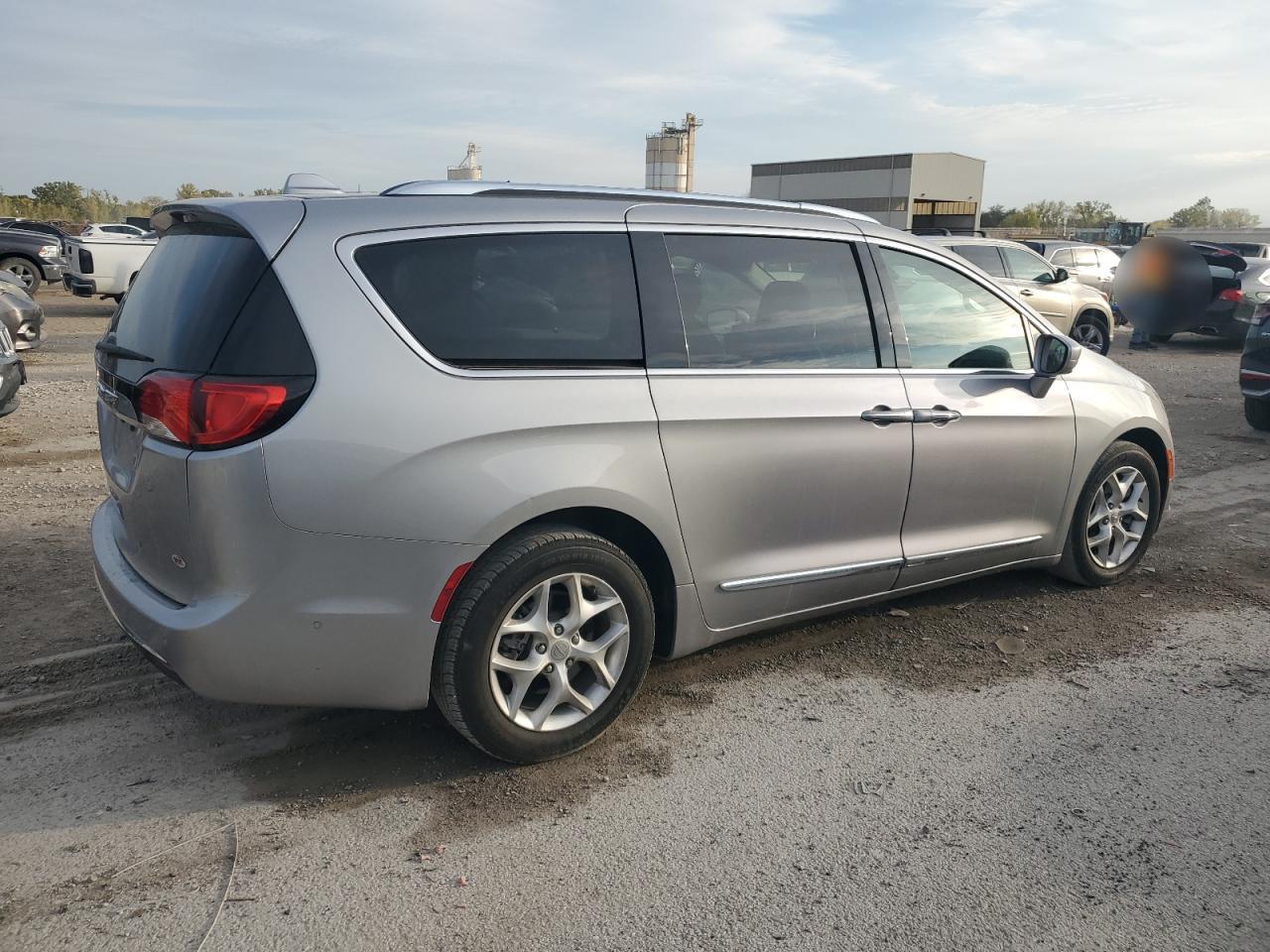 CHRYSLER PACIFICA TOURING L PLUS