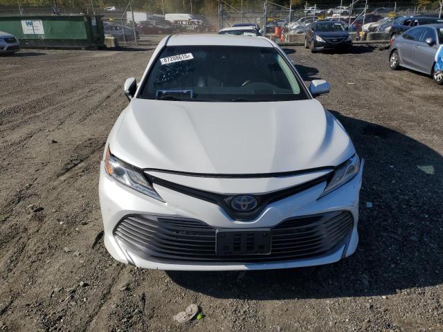 2018 TOYOTA CAMRY HYBR 4T1B21HK9JU008733