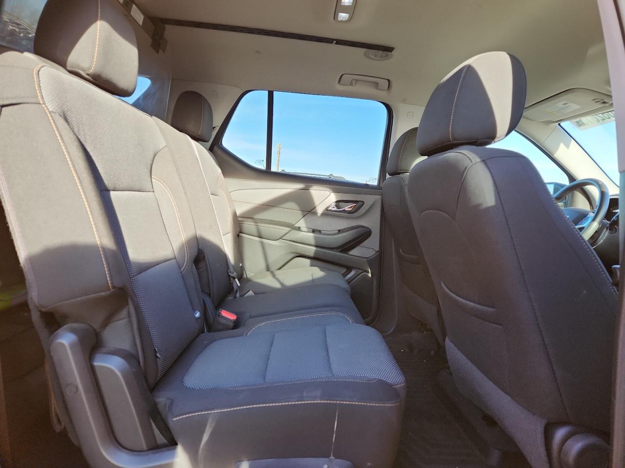 CHEVROLET TRAVERSE LS