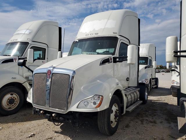 2017 KENWORTH T680 #3265903113