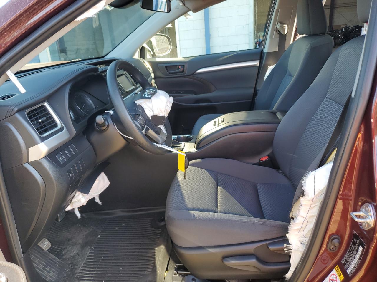 TOYOTA HIGHLANDER LE