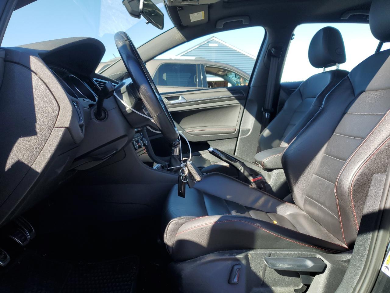 VOLKSWAGEN GOLF GTI S