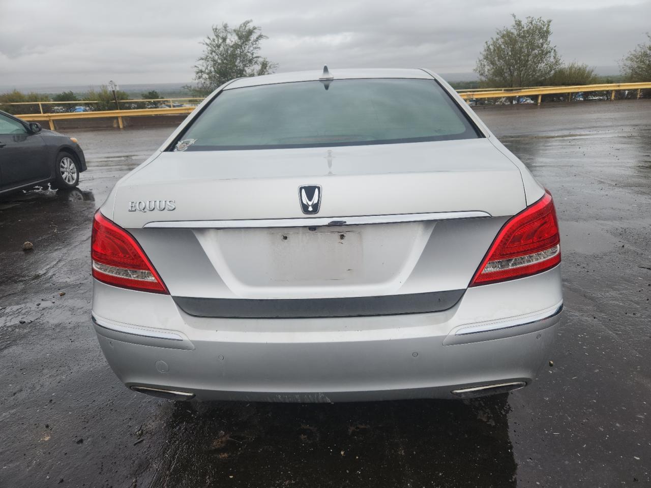 HYUNDAI EQUUS SIGNATURE