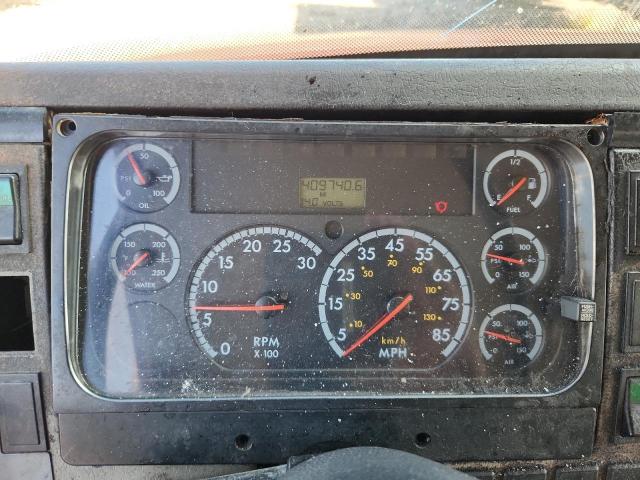 2002 FREIGHTLINER MEDIUM CONVENTIONAL FL70 #3279694922