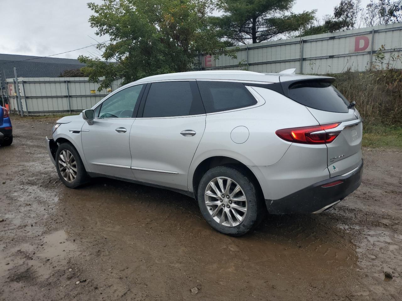 BUICK ENCLAVE ESSENCE