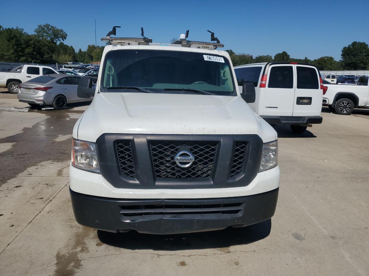 NISSAN NV2500 2500 S