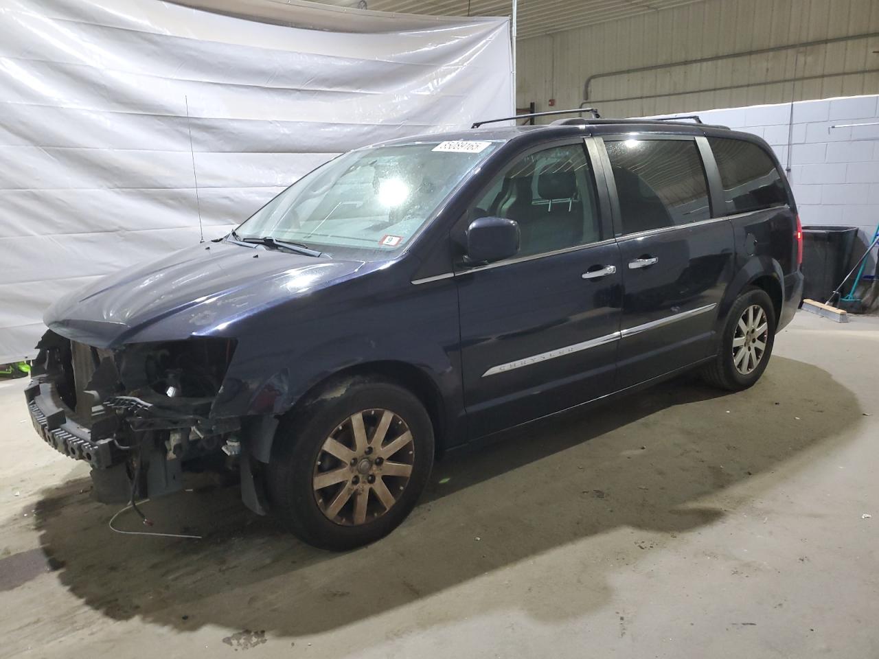 CHRYSLER TOWN & COUNTRY TOURING L