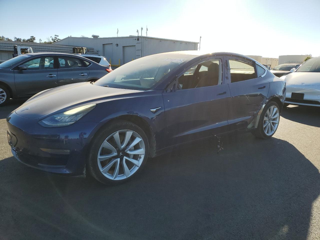 TESLA MODEL 3