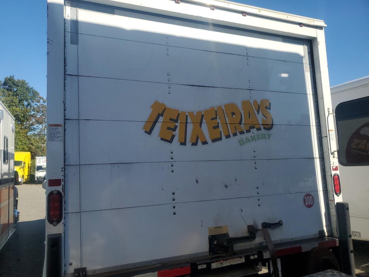 FORD ECONOLINE E350 SUPER DUTY CUTAWAY VAN